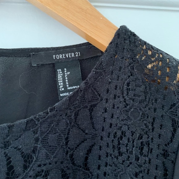 Forever 21 size small dress lightly worn - Picture 2 of 3